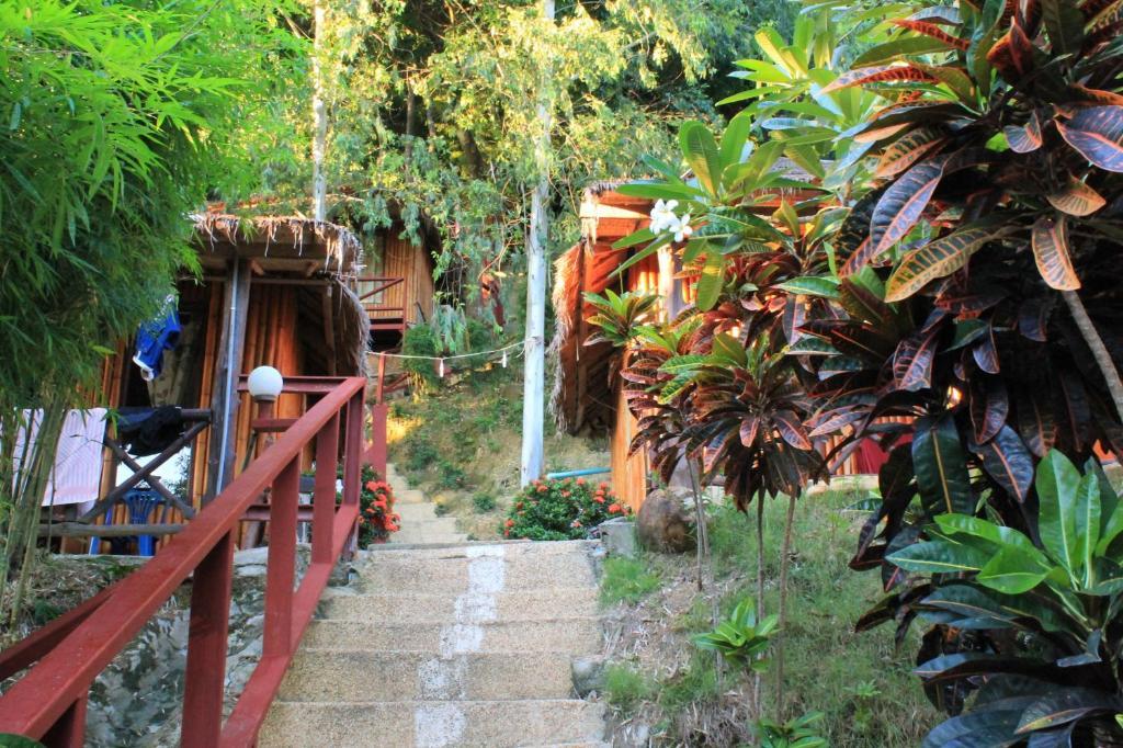 Bamboo Mountain View Phi Phi Resort Exterior foto