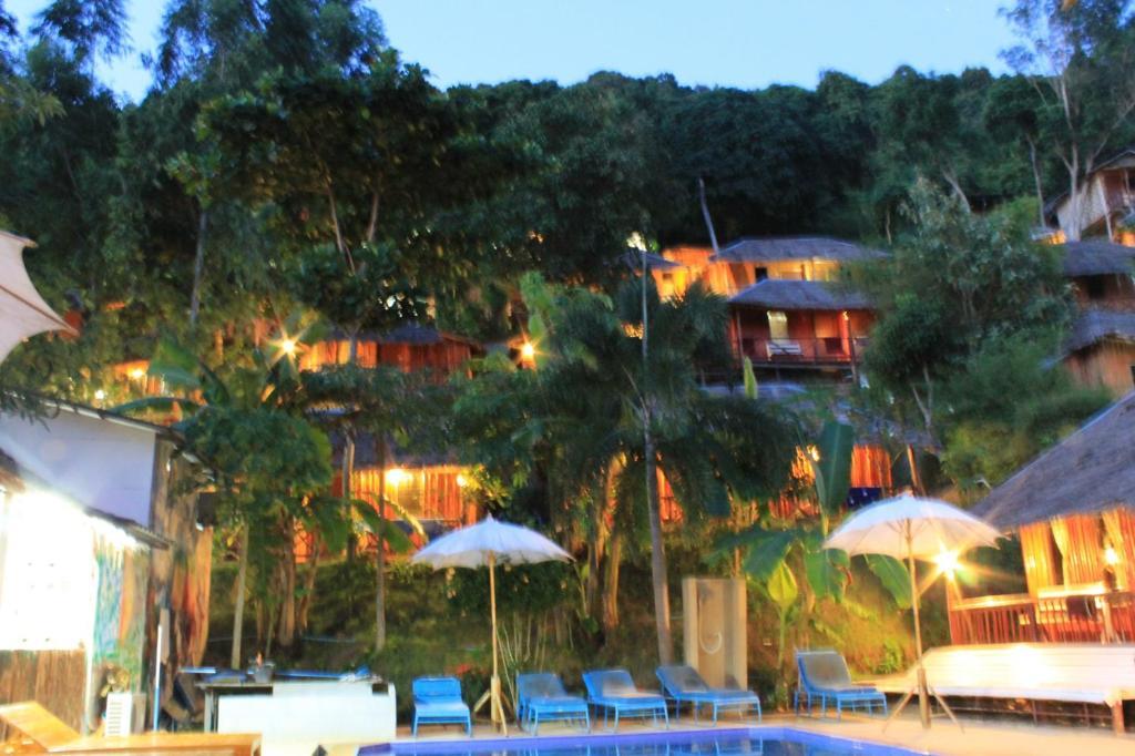 Bamboo Mountain View Phi Phi Resort Exterior foto