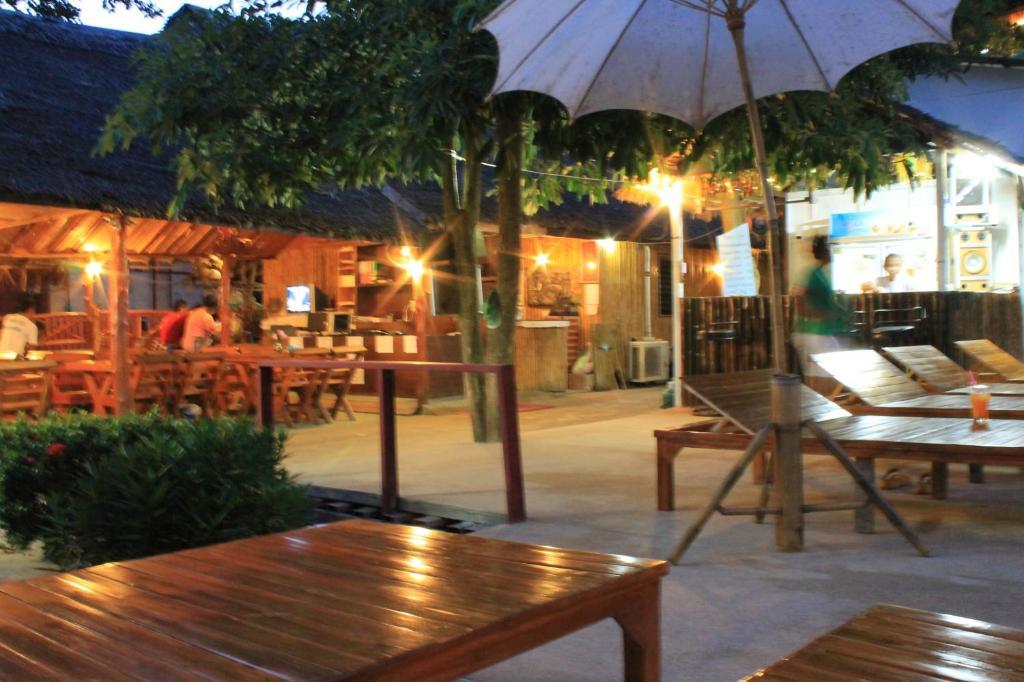Bamboo Mountain View Phi Phi Resort Exterior foto