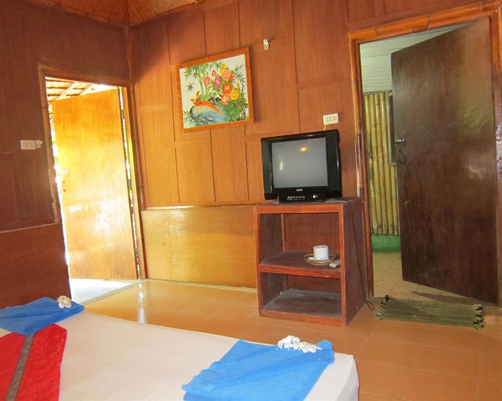 Bamboo Mountain View Phi Phi Resort Exterior foto