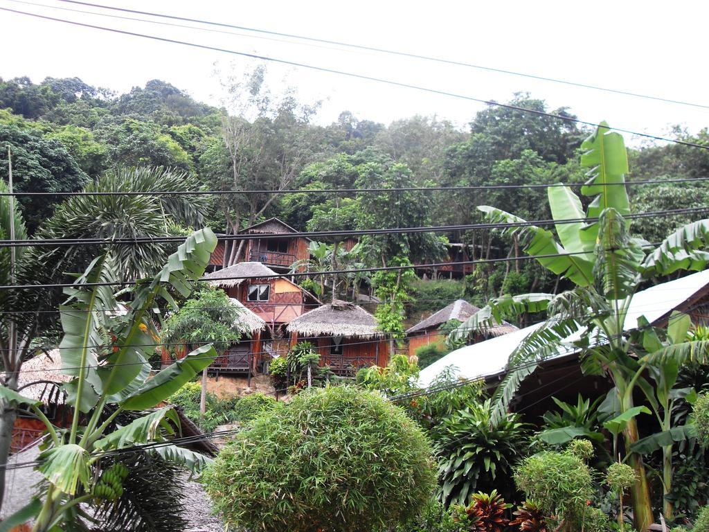 Bamboo Mountain View Phi Phi Resort Exterior foto